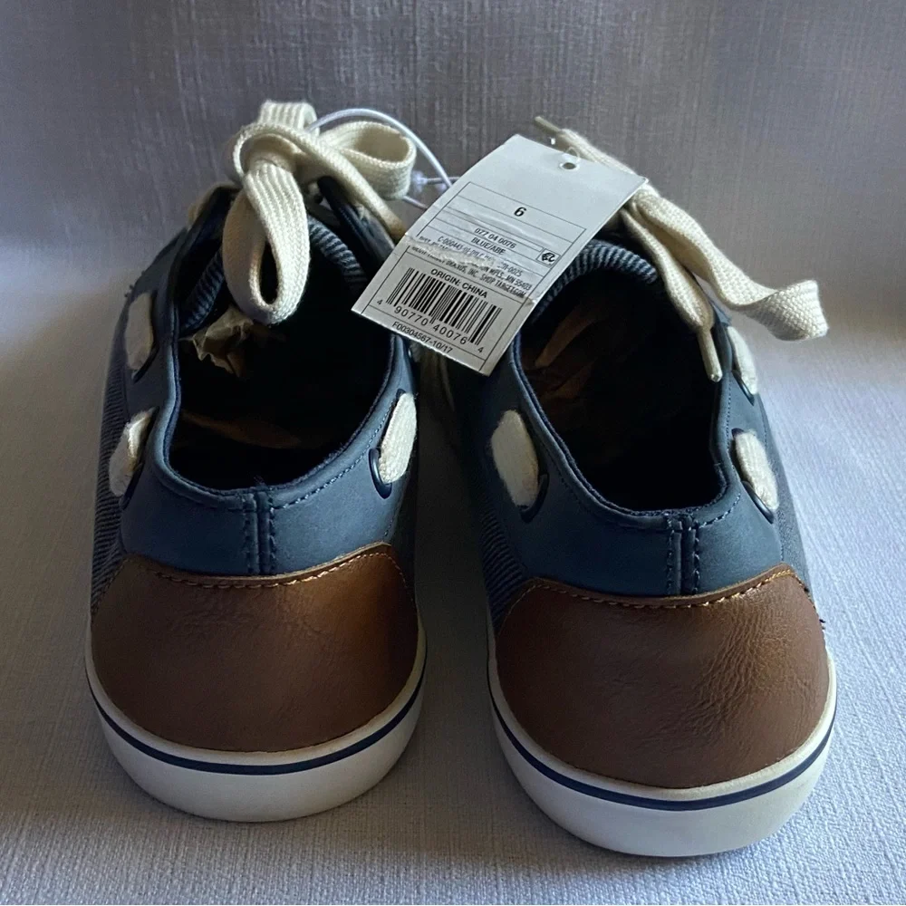 Cat & Jack Boy’s Blue Boat Shoes